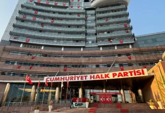 CHP İstanbul’da sarsıntı: İl yönetimi görevden uzaklaştırıldı, MYK acil toplandı