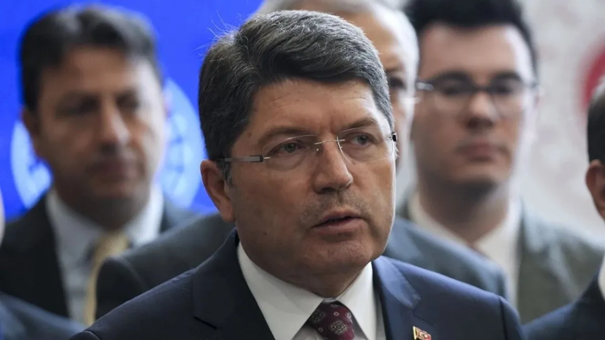 CHP İstanbul İl Başkanlığına kayyum kararı! Mahkeme flaş tedbir aldı haberinin görseli