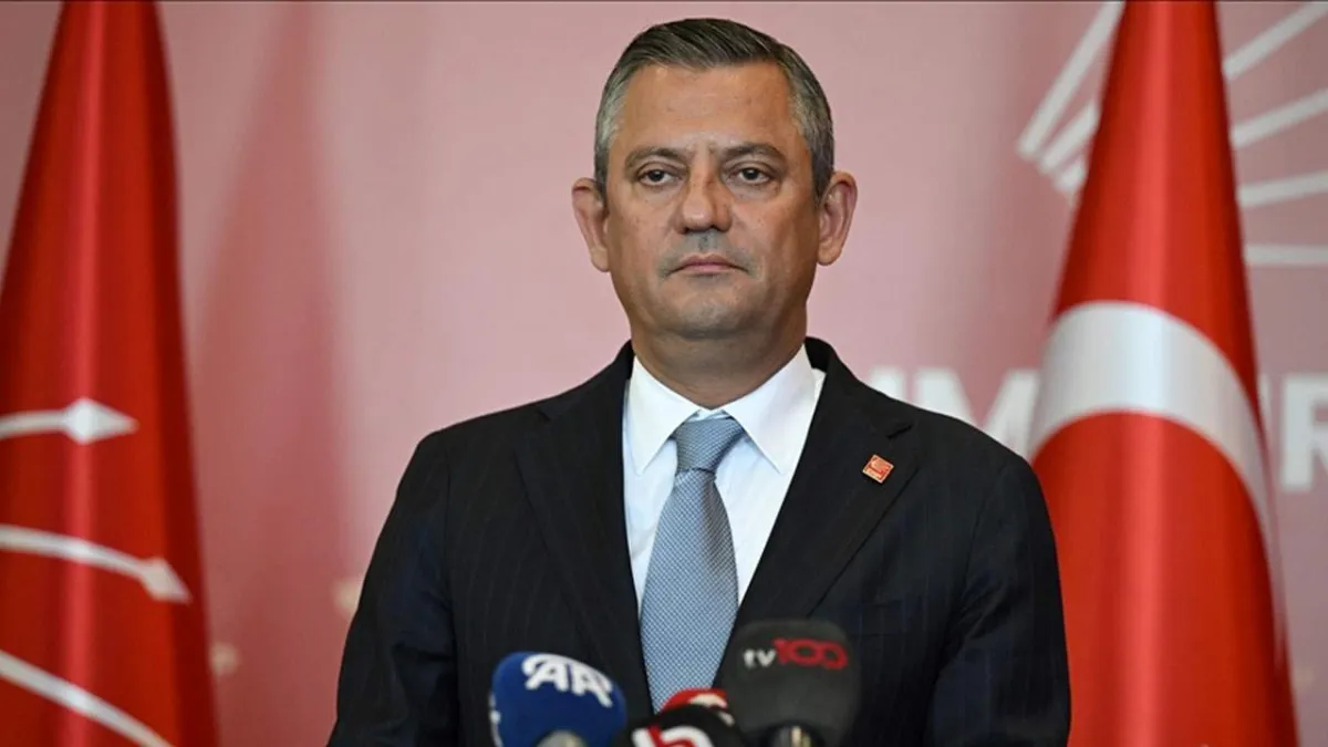 CHP MYK olağanüstü toplanıyor haberinin görseli