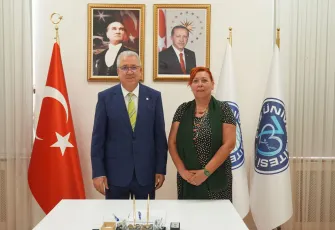 Ege’den Osmanlı Edebiyatını dijital teknolojilerle geleceğe taşıyan yenilikçi proje
