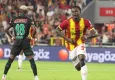 Göztepe’de Dennis fırtınası: Genç yıldız sezona damga vuruyor