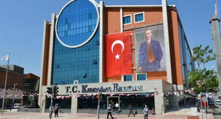 Karabağlar Belediyesi ertelenen meclis hakkında açıklama yaptı