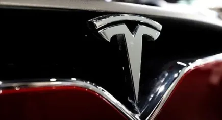 Tesla’ya şok iddia: Ölümcül kazanın çarpışma kaydı silinmiş!