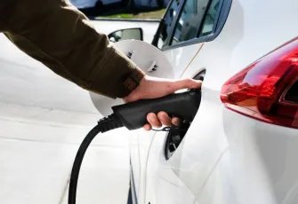 Türkiye’de elektrikli araç sayısı 292 bine ulaştı: TOGG’un yeni modelleri yolları dönüştürecek