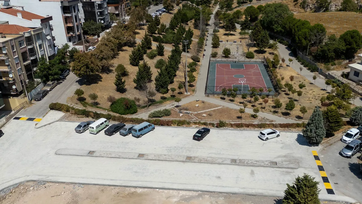 Buca’da otopark sorununa yerinde çözüm haberinin görseli