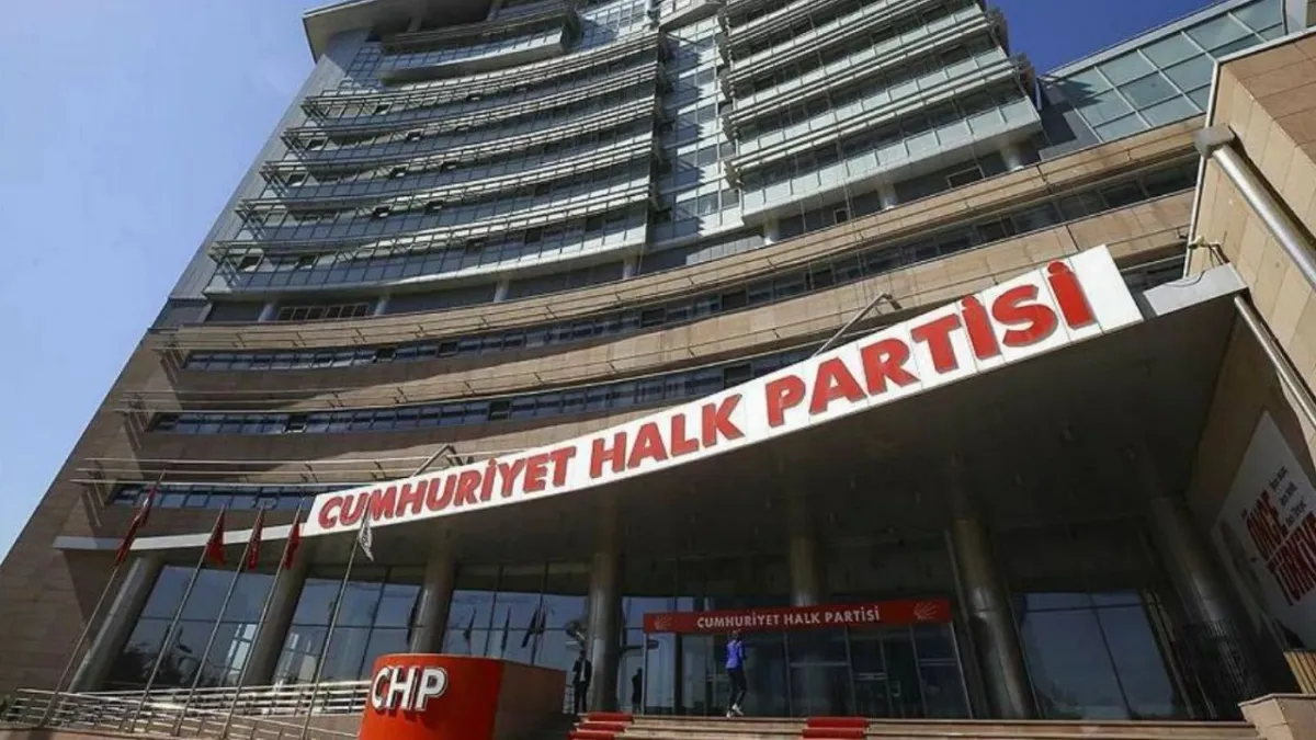 CHP İstanbul İl Başkanlığı seçiminde “hile” iddiası davası! Özgür Çelik ve 10 isim yargılanacak haberinin görseli