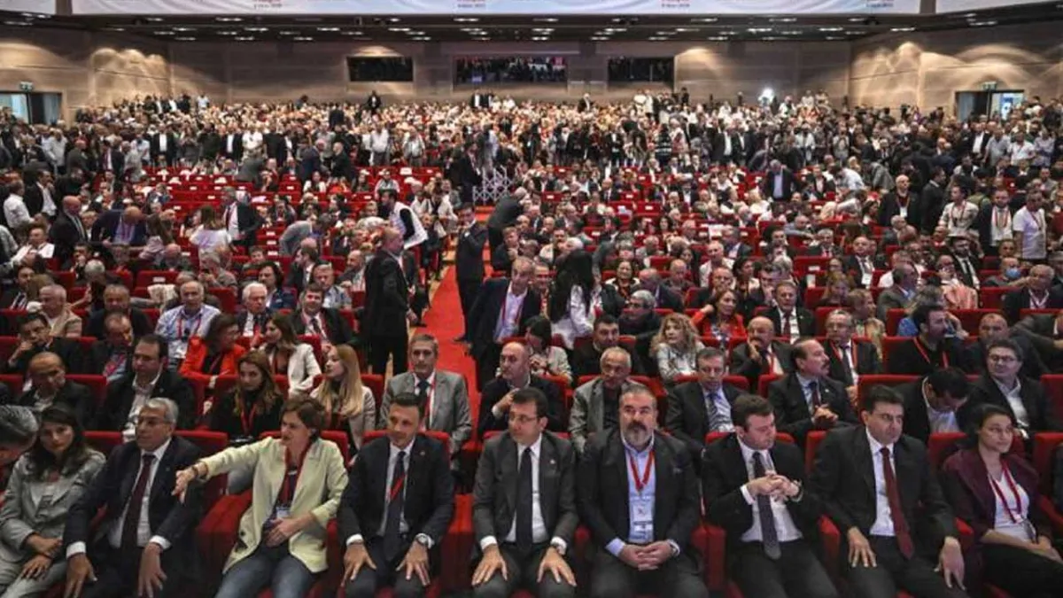 CHP İstanbul İl Delegelerinden yeni hamle haberinin görseli