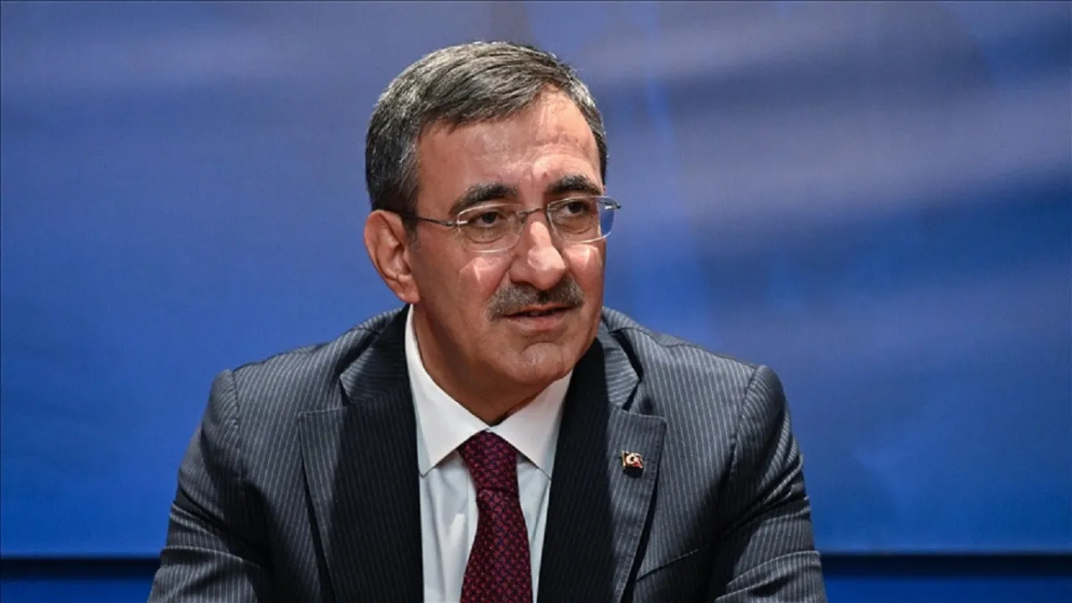 Cumhurbaşkanı Yardımcısı Yılmaz: Dış ticaret dengelerimiz de iyileşiyor haberinin görseli