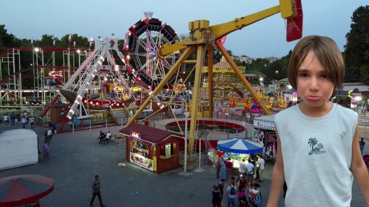 Fuarda duygusal anlar: Çocuk lunapark kalktı diye ağladı haberinin görseli
