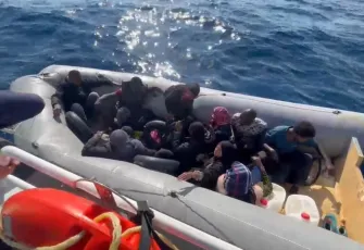 İzmir’de dram dolu operasyon: 82 düzensiz göçmen yakalandı, 10’u son anda kurtarıldı
