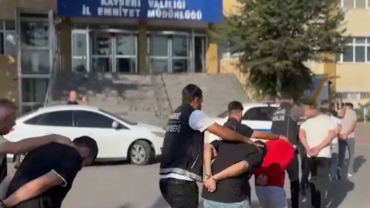 Polis zehir tacirlerine göz açtırmıyor! haberinin görseli