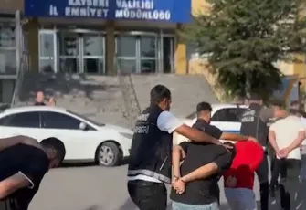 Polis zehir tacirlerine göz açtırmıyor!