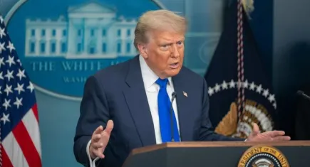 Trump’tan şok uyarı: “Putin ve Zelenskiy ile toplantı olmazsa ne olacağını göreceksiniz”