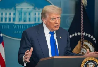 Trump’tan şok uyarı: “Putin ve Zelenskiy ile toplantı olmazsa ne olacağını göreceksiniz”
