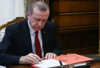 4 Eylül Resmî Gazete’de kritik düzenlemeler: vergiden ihaleye, doku ve hücre ürünlerinden döviz kurlarına tüm yenilikler