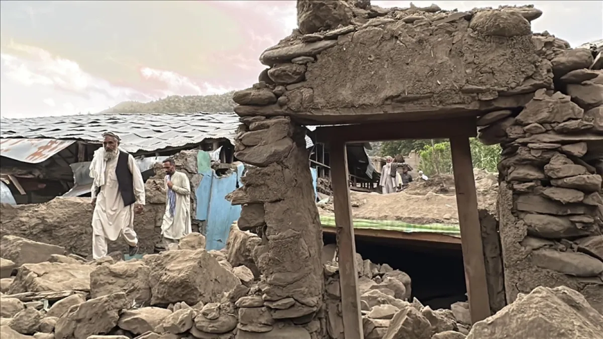 Afganistan sallanmaya devam ediyor! Celalabad yakınlarında 5,6 büyüklüğünde deprem haberinin görseli