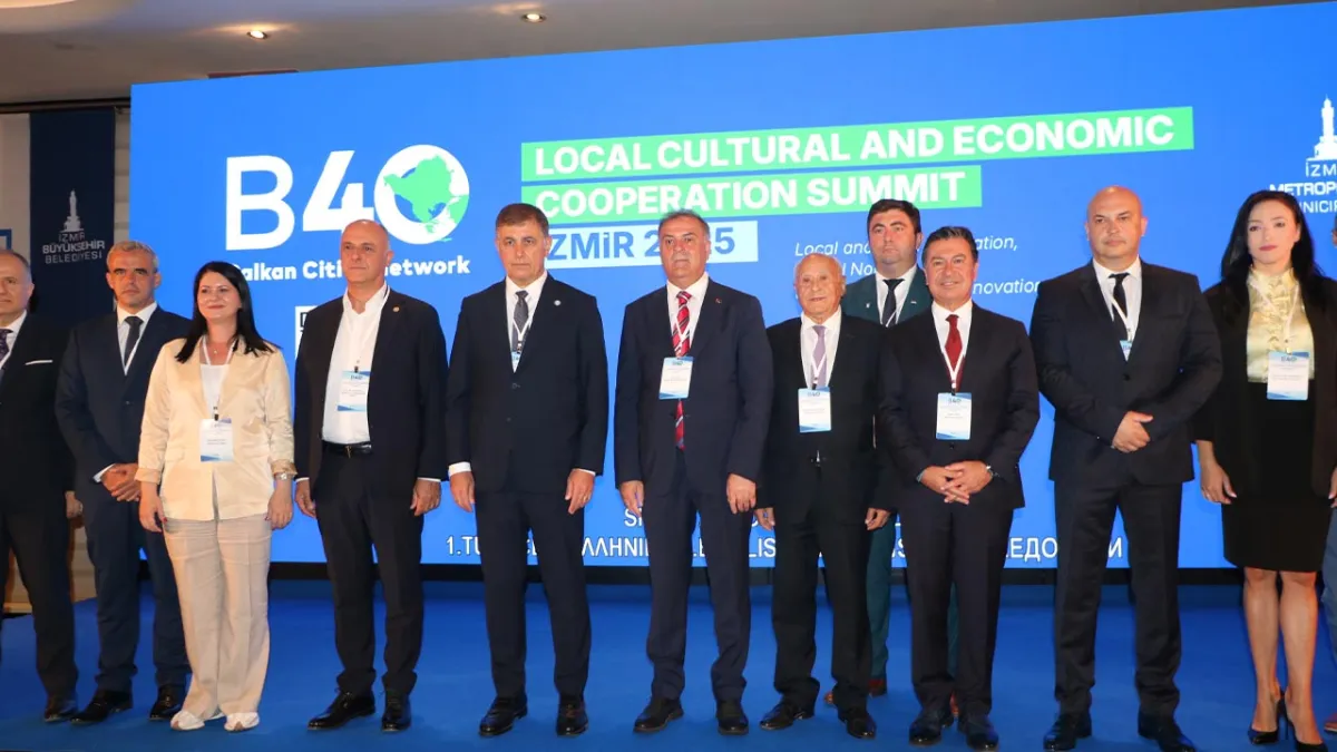 B40 Zirvesi İzmir’de toplandı haberinin görseli
