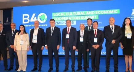 B40 Zirvesi İzmir’de toplandı