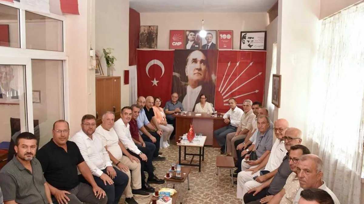 CHP Aydın&#039;da yaprak dökümü devam ediyor: İlçe başkanı ve yönetimi istifa etti! haberinin görseli