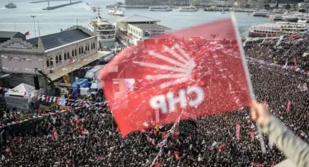 CHP’de kongre krizi: Ataşehir, Esenyurt ve Sarıyer’de ilçe kongreleri iptal edildi, YSK’ya başvuru yapıldı