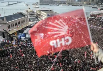 CHP’de kongre krizi: Ataşehir, Esenyurt ve Sarıyer’de ilçe kongreleri iptal edildi, YSK’ya başvuru yapıldı