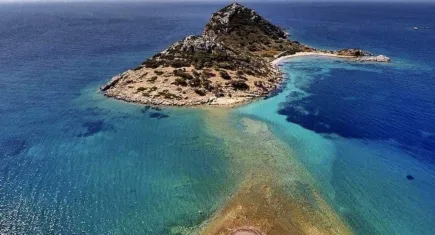 Datçalıların her fırsatta kaçtığı o nokta; Perili Köşk Plajı! 