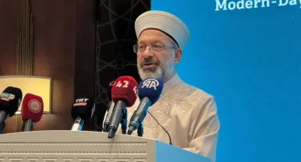 Diyanet Başkanı Ali Erbaş uyardı: Sosyal medya ve modern hayat aileyi tehdit ediyor