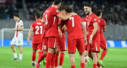Ecel terleri döktük! A Milli Takım 10 kişiyle 3 puanı almasını bildi..
