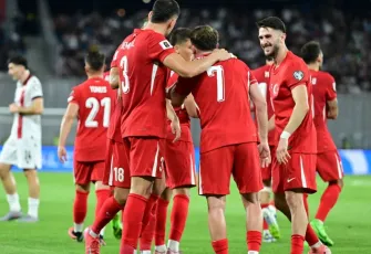 Ecel terleri döktük! A Milli Takım 10 kişiyle 3 puanı almasını bildi..
