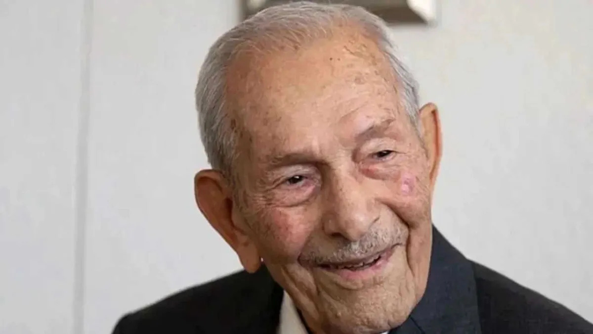 Eski bakan hayatını kaybetti! haberinin görseli