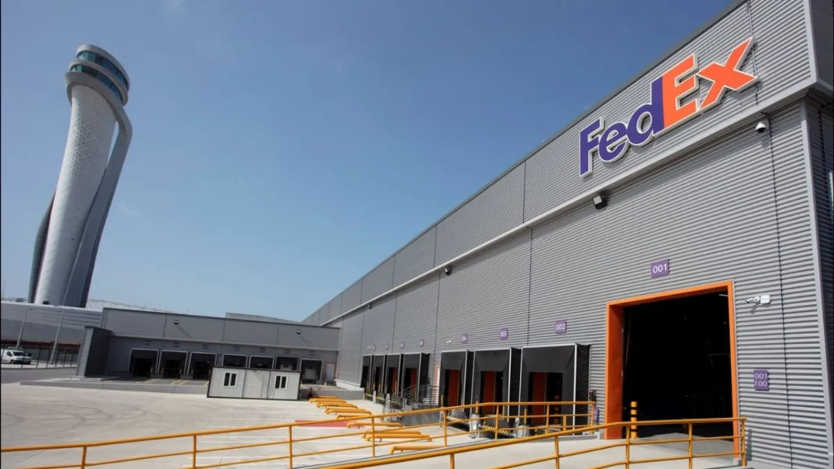 İstanbul Havalimanı’nda FedEx’in 130 milyon dolarlık dev yatırımı: Saatte 7 bin paket işlenecek haberinin görseli