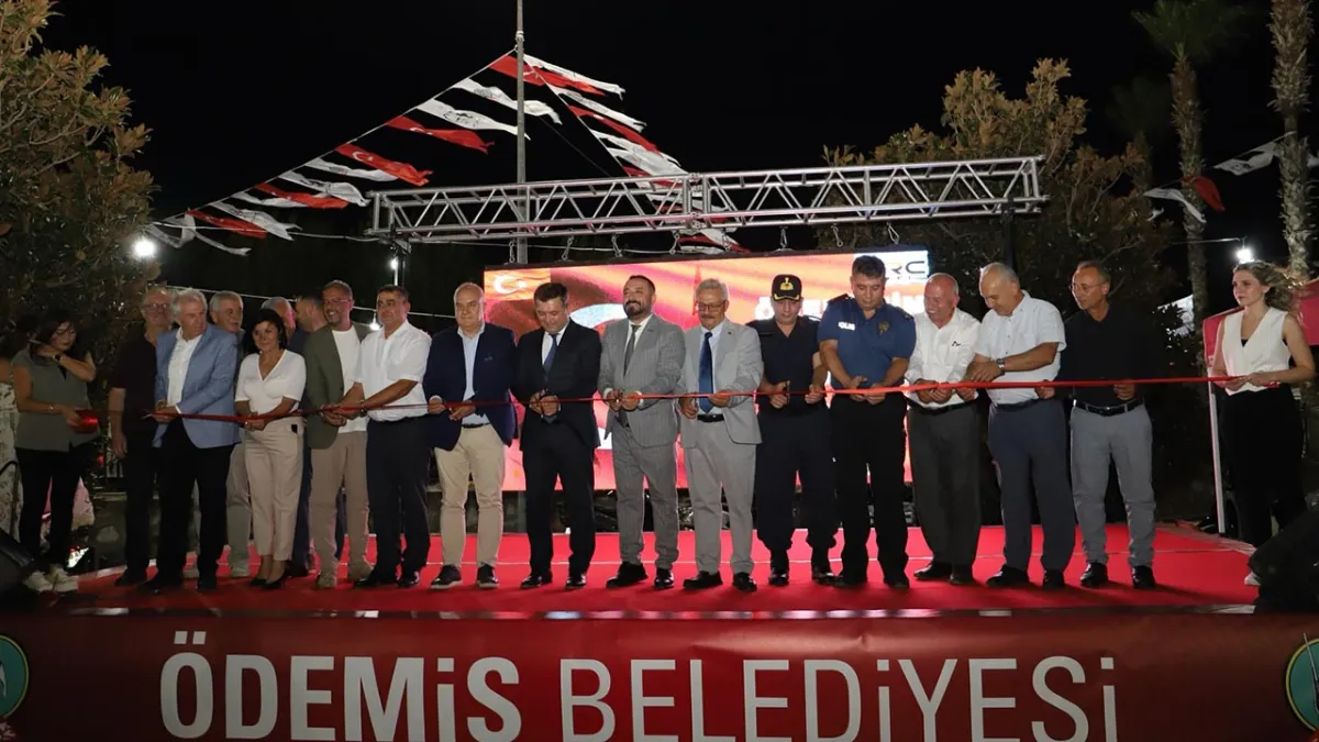 Ödemiş’te 41. Milli Fuar’da 90’lar konseri  haberinin görseli