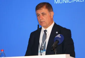 Tüm gün süren zirveden demokrasi mesajı çıktı