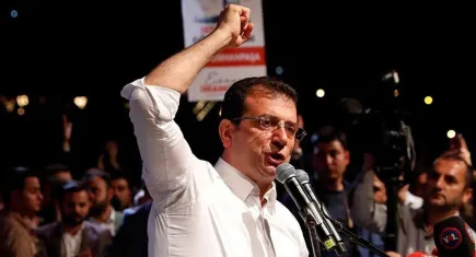 Cumhurbaşkanı adayı Ekrem İmamoğlu Silivri'den haykırdı: "Asla vazgeçmeyeceğiz"