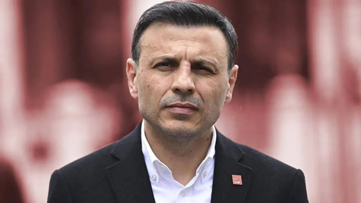 Özgür Çelik&#039;ten olağanüstü kongre için kritik imza açıklaması geldi! haberinin görseli