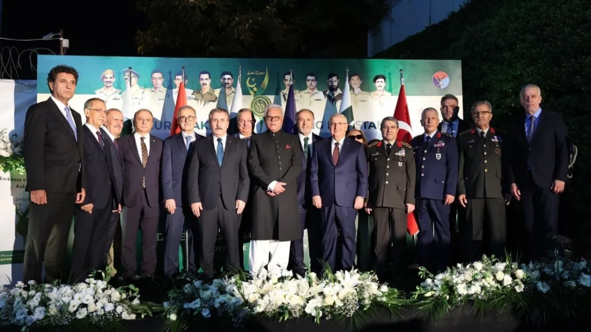 Türkiye-Pakistan savunma iş birliği zirveye taşıyor: Bakan Güler önümüzdeki hafta Pakistan’da haberinin görseli