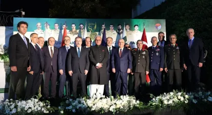 Türkiye-Pakistan savunma iş birliği zirveye taşıyor: Bakan Güler önümüzdeki hafta Pakistan’da