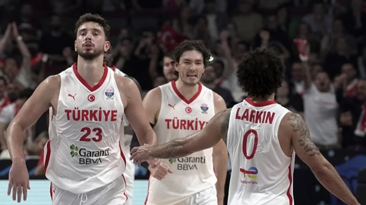 12 Dev Adam, Avrupa Basketbol Şampiyonası’nda çeyrek finalde! haberinin görseli