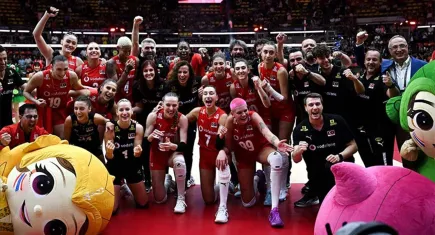 2025 Dünya Voleybol Şampiyonası'nda Filenin Sultanları tarihi final için saha çıkıyor! Türkiye-İtalya maçı ne zaman, saat kaçta, hangi kanalda?