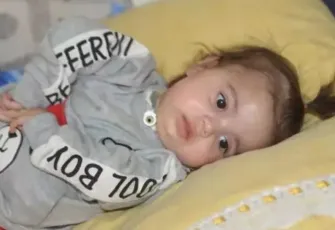 Adana’da SMA savaşçısı Yasmin Elif’in dramı: Depremi atlattı, ambulans kazasından kurtuldu ama...