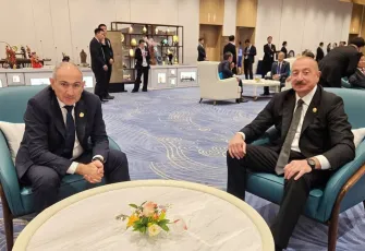 Azerbaycan’dan sürpriz hamle: Paşinyan’ın uçağı hava sahasından geçti