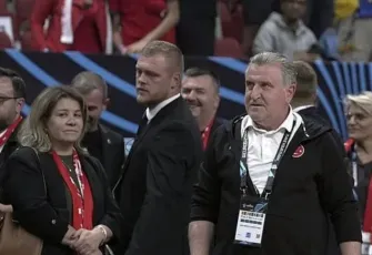 Bakan Osman Aşkın Bak’tan millilere övgü: “Türkiye dünya sporunda zirveye yürüyor”