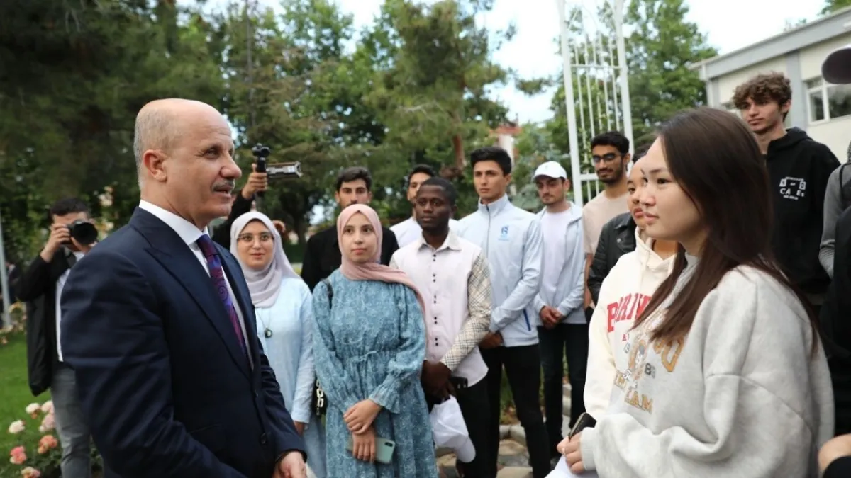 Güney Marmara’da uluslararası öğrenciler iş dünyasıyla buluşuyor: Türkiye’nin küresel elçileri yetişiyor haberinin görseli