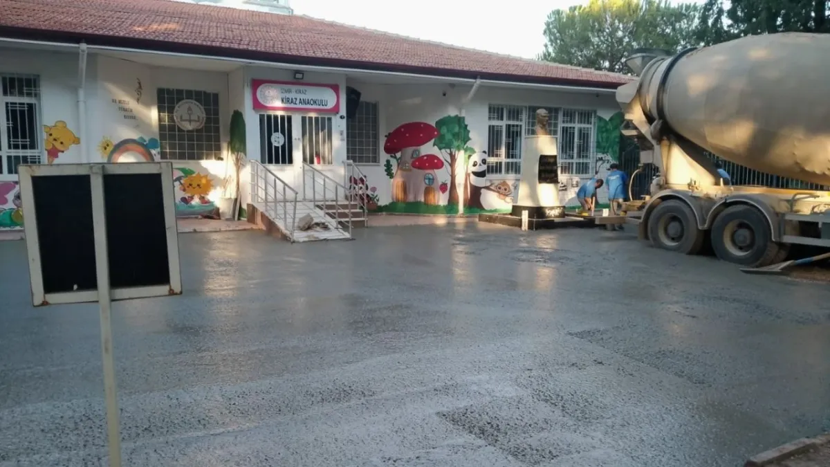 İzmir’de okullar yenilendi: Öğrencileri sürprizlerle dolu dönem bekliyor! haberinin görseli