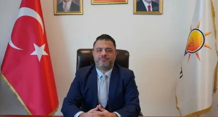 Kocabaş’tan İzBB’ye eleştiri: Yürümeyen merdivenler, kronikleşmiş beceriksizliğin sembolü