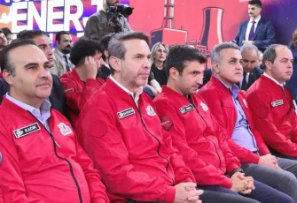 Türkiye enerjide dışa bağımlılığa dur demeye hazırlanıyor: Bayraktar’dan TEKNOFEST’te çarpıcı açıklamalar