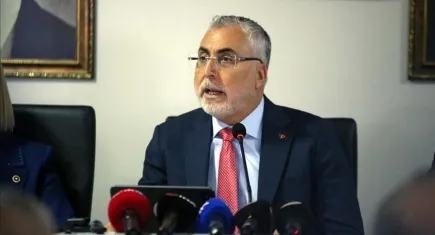Bakan Işıkhan: Ekonomi ikinci çeyrekte yüzde 4,8 büyüdü