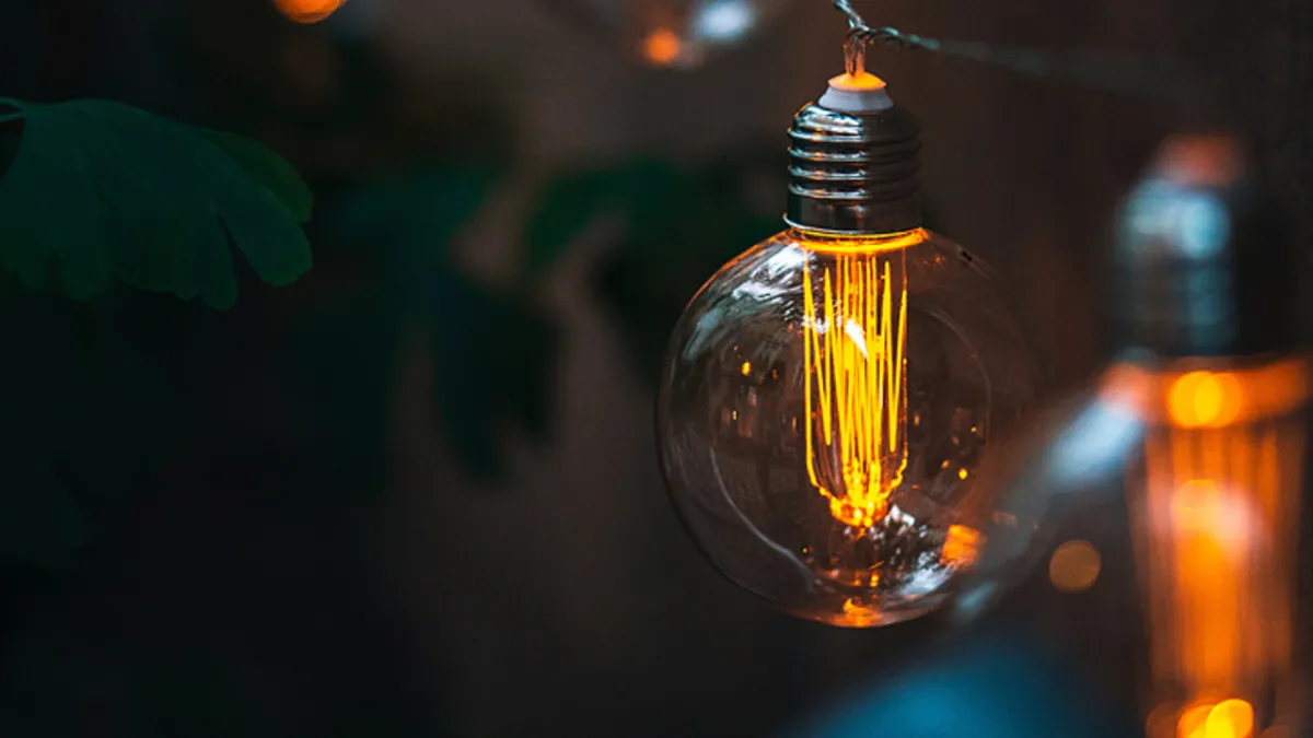 İzmir’de elektrik kesintisi! 7 Eylül’de bu ilçelere elektrik verilmeyecek: İzmir’de karanlığa gömülecek mahalleler haberinin görseli