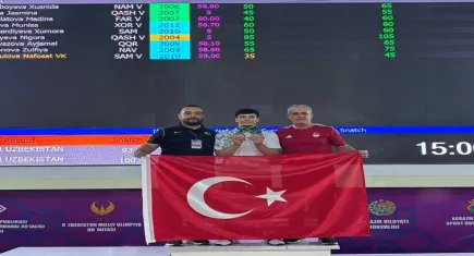 Milli halterci Adem Algül, Özbekistan’da şampiyon olarak Türkiye rekoru kırdI