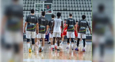 Petkimspor, hazırlık maçında Manisa Basket’i mağlup etti